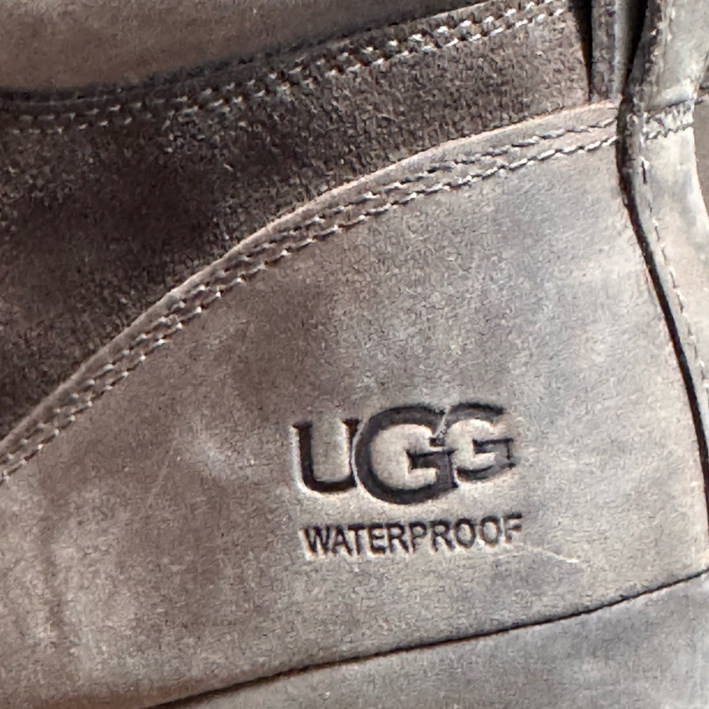 UGG Valory Dark Boots - Picture 9 of 16